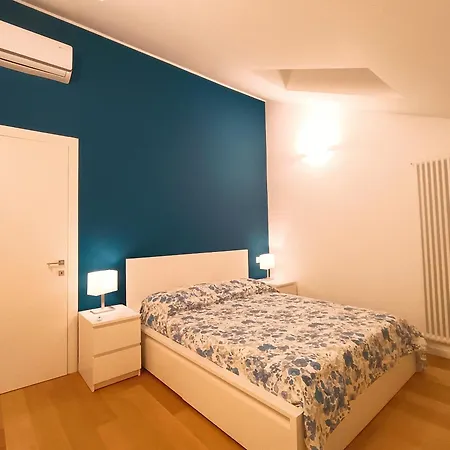 Comfy And Cozy Chiavari