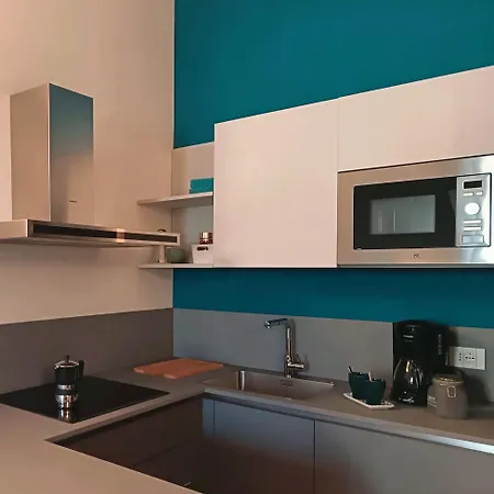 Comfy And Cozy קיאברי