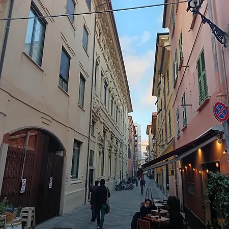 דירה Comfy And Cozy קיאברי